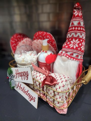 Happy holidays basket